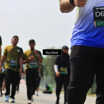 Runner Photo 7055878