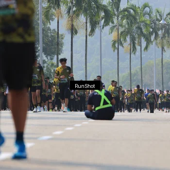 Runner Photo 7055879