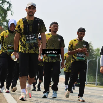 Runner Photo 7055885
