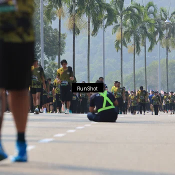 Runner Photo 7055887
