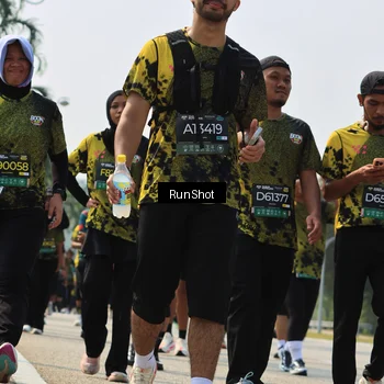 Runner Photo 7055895