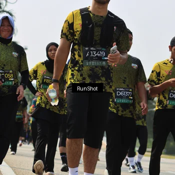 Runner Photo 7055902