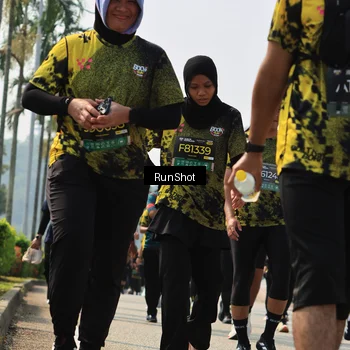 Runner Photo 7055905