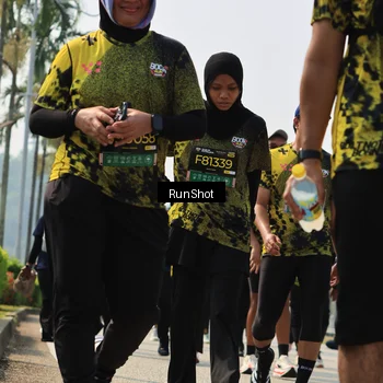 Runner Photo 7055909