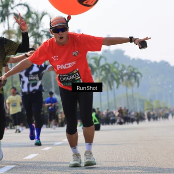 Runner Photo 7055917