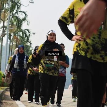 Runner Photo 7055932