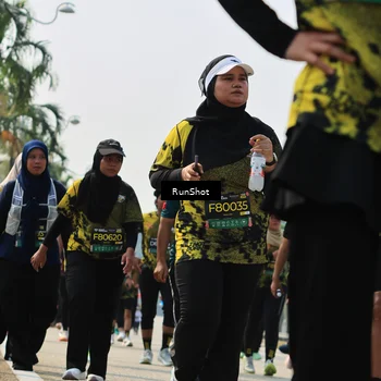 Runner Photo 7055935