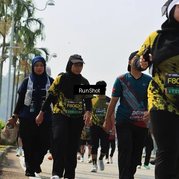 Runner Photo 7055939