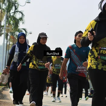 Runner Photo 7055940