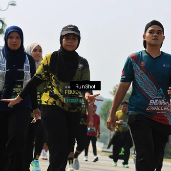 Runner Photo 7055958