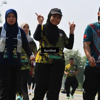 Runner Photo 7055968