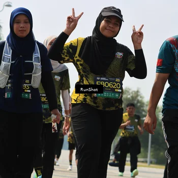 Runner Photo 7055973