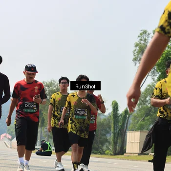 Runner Photo 7055993