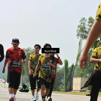 Runner Photo 7056001
