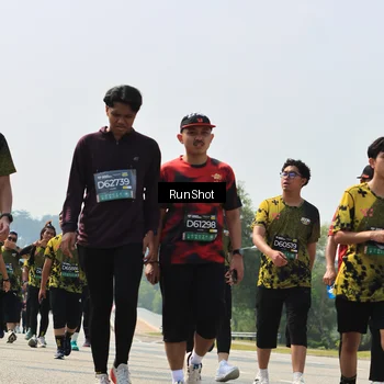 Runner Photo 7056004