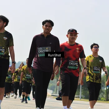 Runner Photo 7056012