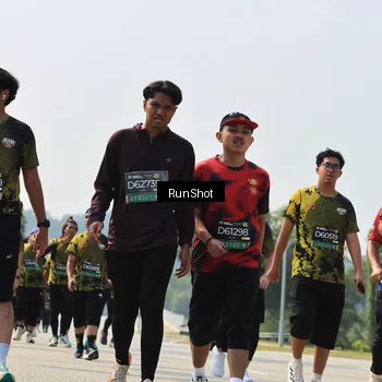 Runner Photo 7056017