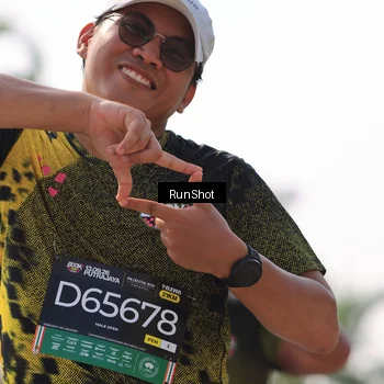 Runner Photo 7056023