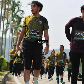 Runner Photo 7056032