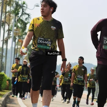 Runner Photo 7056036