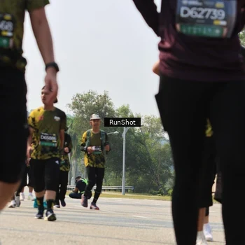 Runner Photo 7056044