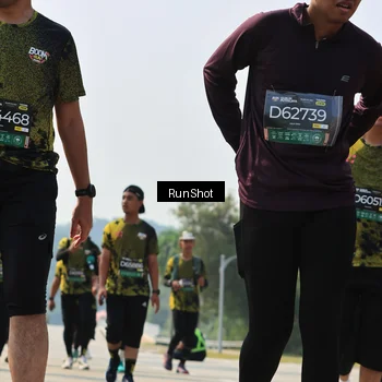 Runner Photo 7056051