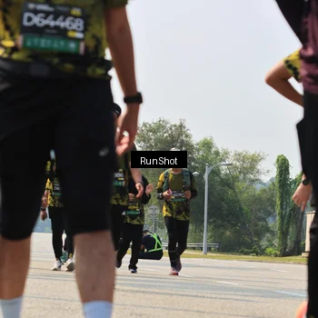 Runner Photo 7056055