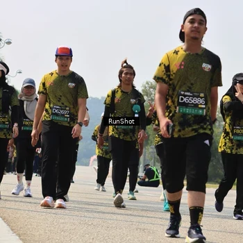 Runner Photo 7056097