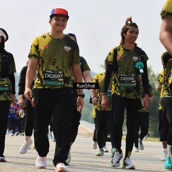 Runner Photo 7056101