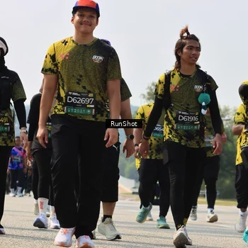 Runner Photo 7056105