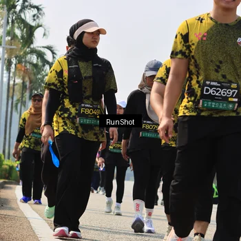Runner Photo 7056115