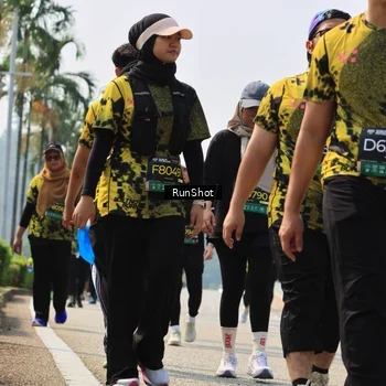 Runner Photo 7056124