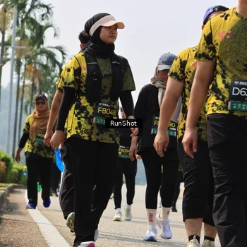 Runner Photo 7056126