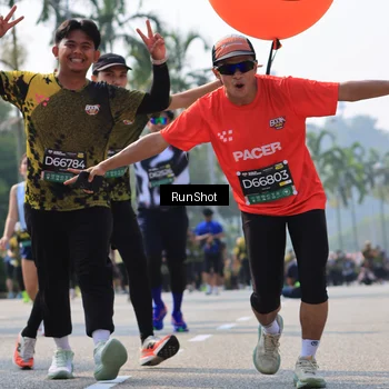 Runner Photo 7056149