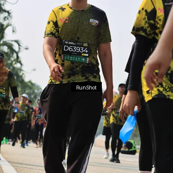 Runner Photo 7056152