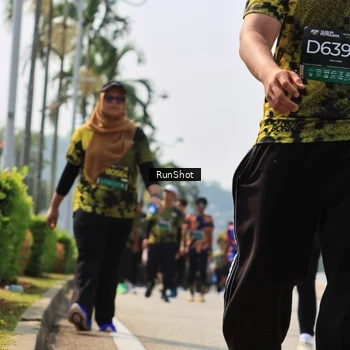 Runner Photo 7056165