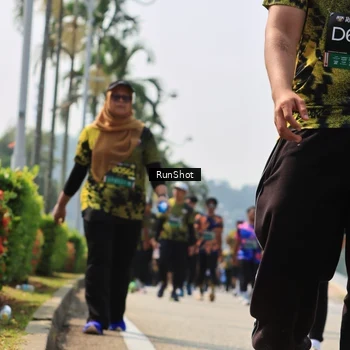Runner Photo 7056170