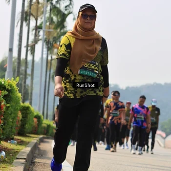 Runner Photo 7056182