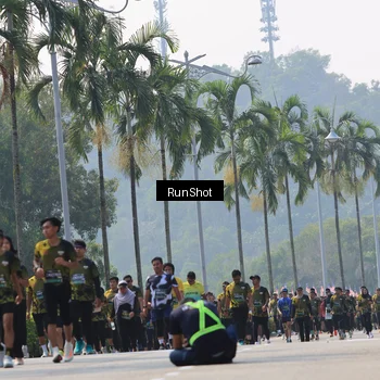 Runner Photo 7056187