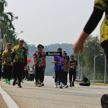 Runner Photo 7056200