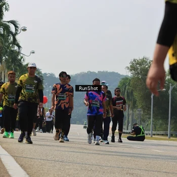 Runner Photo 7056201