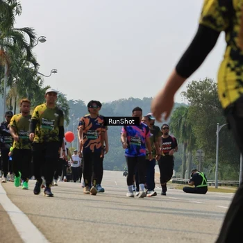 Runner Photo 7056203