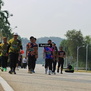 Runner Photo 7056204