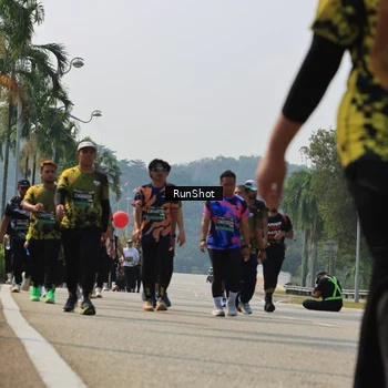 Runner Photo 7056205