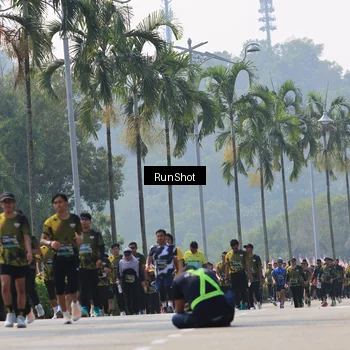 Runner Photo 7056212