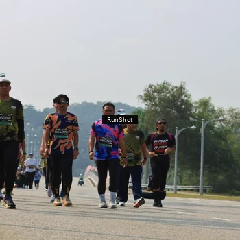 Runner Photo 7056217