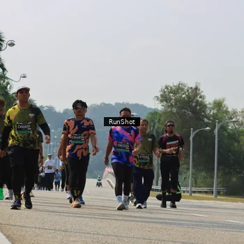 Runner Photo 7056221