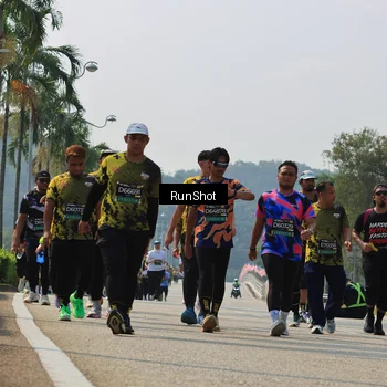 Runner Photo 7056227