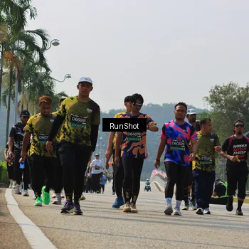 Runner Photo 7056228