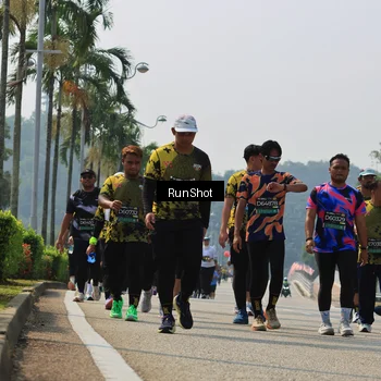 Runner Photo 7056230